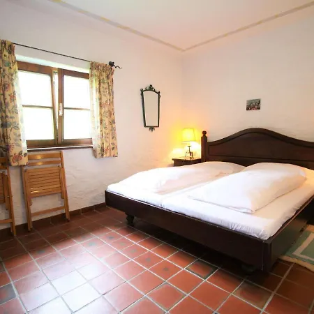 Spacious Apartment In Ramsau Am Dachstein With Swimming Pool רמסאו אם דכשטיין