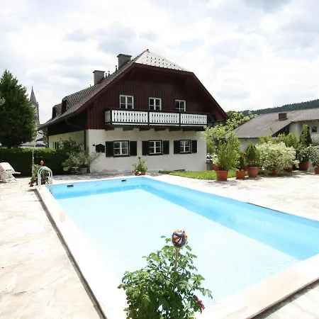 Spacious Apartment In Ramsau Am Dachstein With Swimming Pool